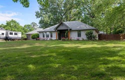 6105 Shadow wood Drive, Shreveport, LA 71107