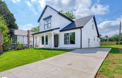 29 Pendleton Road, Greenville, SC 29611