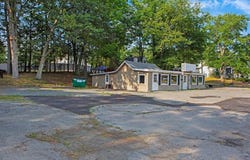 165 Massachusetts Ave, Lunenburg, MA 01462