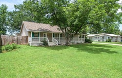 149 N Oak Street, Van, TX 75790