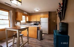 413 N 15th Ave, Forsyth, MT 59327