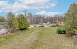 US Hwy 2 & 41 Highway, Gladstone, MI 49837