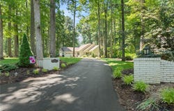 3805 Tangle Oak Drive, Clemmons, NC 27012