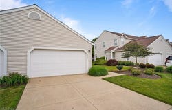 235 Steeple Chase Run unit: 4, Northfield, OH 44067