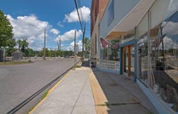 342 S Monroe St, Alderson, WV 24910