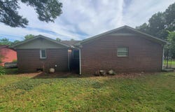 147 ROGERS St, TN 38255