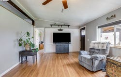 2505 DRY CREEK Rd, Mosier, OR 97040