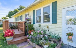 127 Canandaigua Avenue, Canandaigua City, NY 14424