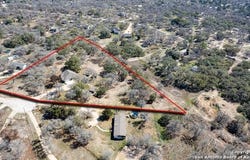 151 WILLOW CREEK, Floresville, TX 78114