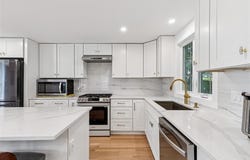 9 Country Parkway, North Providence, RI 02911