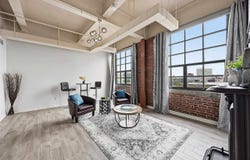 905 3rd St SE, CedarRapids, IA 52401