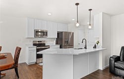 52 Richmond Center Court, St Peters, MO 63376