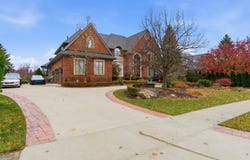 5520 Whitehall Boulevard, Rochester, MI 48306