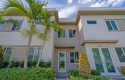 10365 NW 66th St, Doral, FL 33178