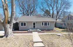 531 S 9th St, Geneva, NE 68361