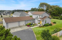 3883 NATALIE Way, Bandon, OR 97411
