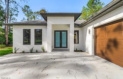 2739 10TH Avenue SE, Naples, FL 34117