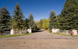 419 JUNIPER Rd, Sun Valley, ID 83353