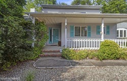 33 Shoveler Drive, Manahawkin, NJ 08050