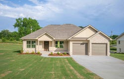 96 Vaughn Ave, Killen, AL 35645