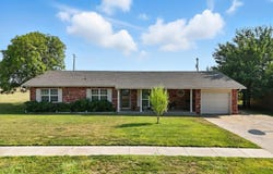 6061 Sunset Dr., Guymon, OK 73942