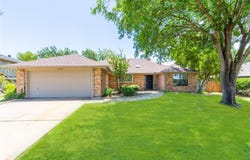 5207 Fairway Circle, De Cordova, TX 76049