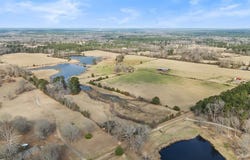 1805 CR 3778, Queen City, TX 75572