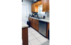 5901 NW 42nd Ter, North Lauderdale, FL 33319
