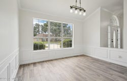 1076 LARKSPUR Loop, Jacksonville, FL 32259