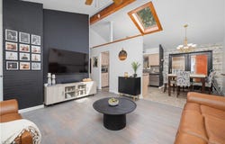 15555 Hocking Boulevard, Brook Park, OH 44142