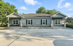911-913 E Seideman, Seguin, TX 78155