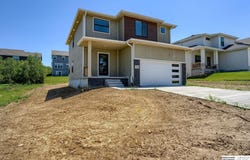 7709 N 116th Avenue, Omaha, NE 68142