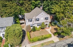 15 Commonwealth Park, Newton, MA 02459