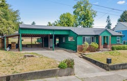 1531 MEADE ST, North Bend, OR 97459