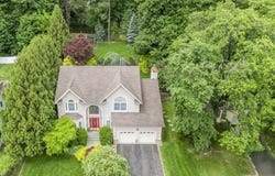 126 W End Ave, Summit City, NJ 07901-1223
