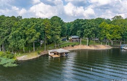 118 Paradise Pt, Macon, NC 27551