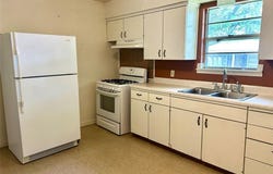 606 W Roosevelt Avenue, Whitney, TX 76692