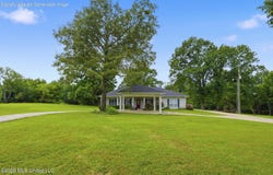 512 Stokes Road, Ridgeland, MS 39157
