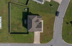 305 Crossroads Store Drive, Jacksonville, NC 28546