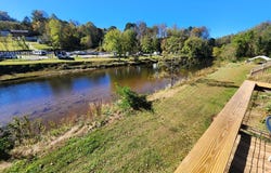 522 N River Road, Sylva, NC 28779