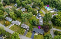 2 Hartwood Road, Bethlehem, NY 12054
