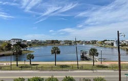 600 S Carolina Beach Avenue S, Carolina Beach, NC 28428