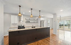 2450 Tremont Avenue, Cleveland, OH 44113