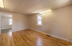 116 S 8TH Avenue, Canton, IL 61520