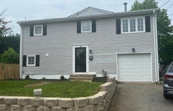 16 Herbert Ln, Hackettstown Town, NJ 07840-2504