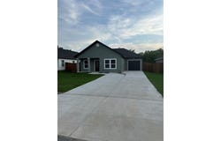 1009 S Preston Street, Ennis, TX 75119