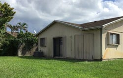 9721 W Daffodil Ln, Miramar, FL 33025