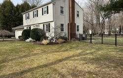 79 Viscount Rd, Longmeadow, MA 01106