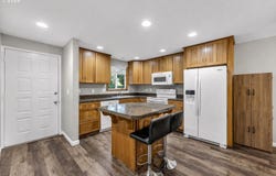 4117 NE 8TH St, Gresham, OR 97030
