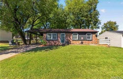 2910 Nantwich Lane, St Charles, MO 63301